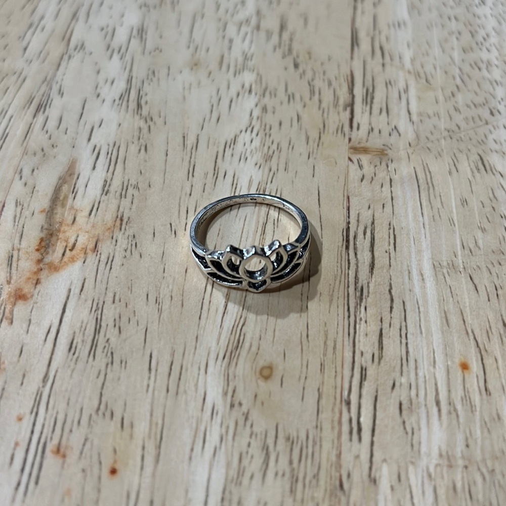 5 for $10 Lotus flower ring